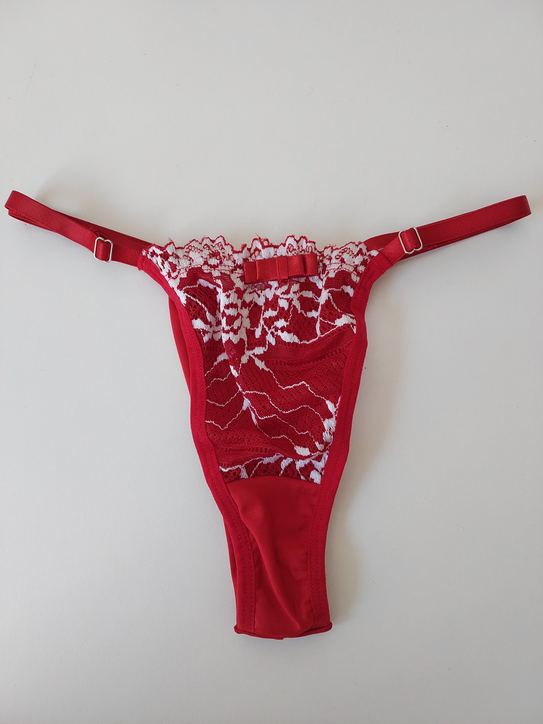 CALCINHA FIO DE REGULAGEM VERMELHO/BRANCO