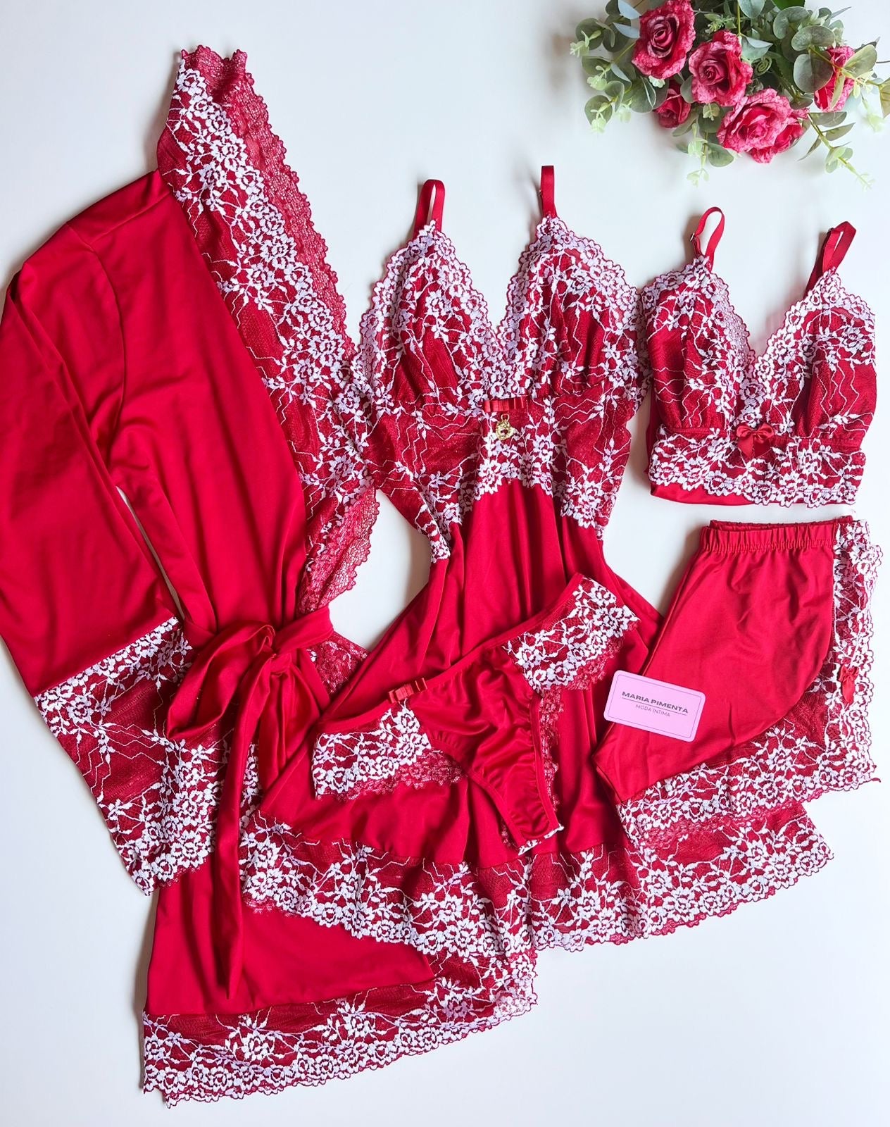 CONJUNTO ESPECIAL ROBE, CAMISOLA E BABY DOLL VERMELHO/BRANCO