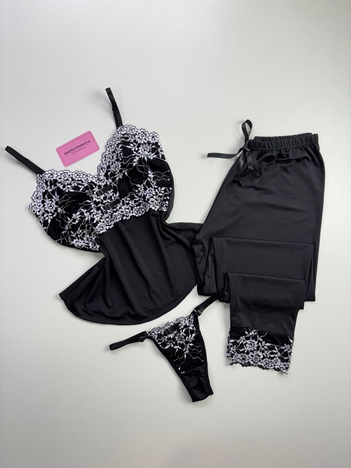 PIJAMA LUXO COM CALCINHA FIO DE REGULAGEM PRETO/BRANCO