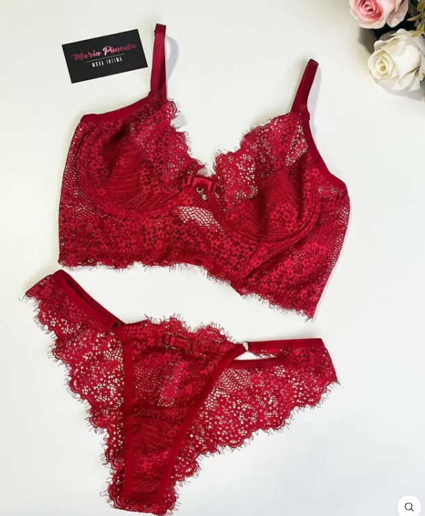 CAMISOLA EM TULE E CONJUNTO PAIXÃO VERMELHO