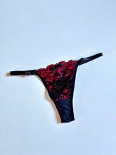 CALCINHA FIO DE REGULAGEM PRETO/VERMELHO