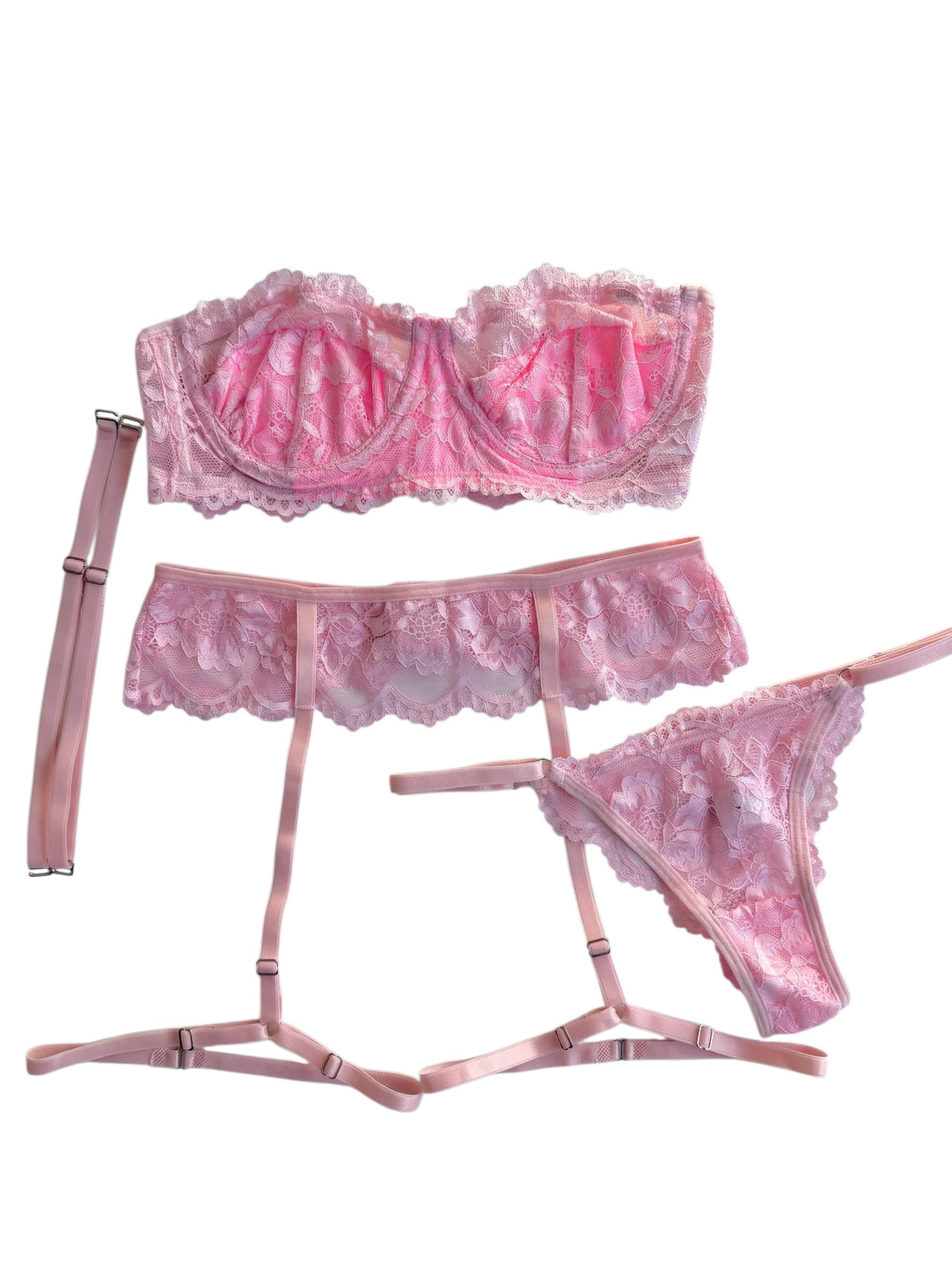 CONJUNTO JASMINE EM RENDA COM CINTA LIGA - ROSA CLARO