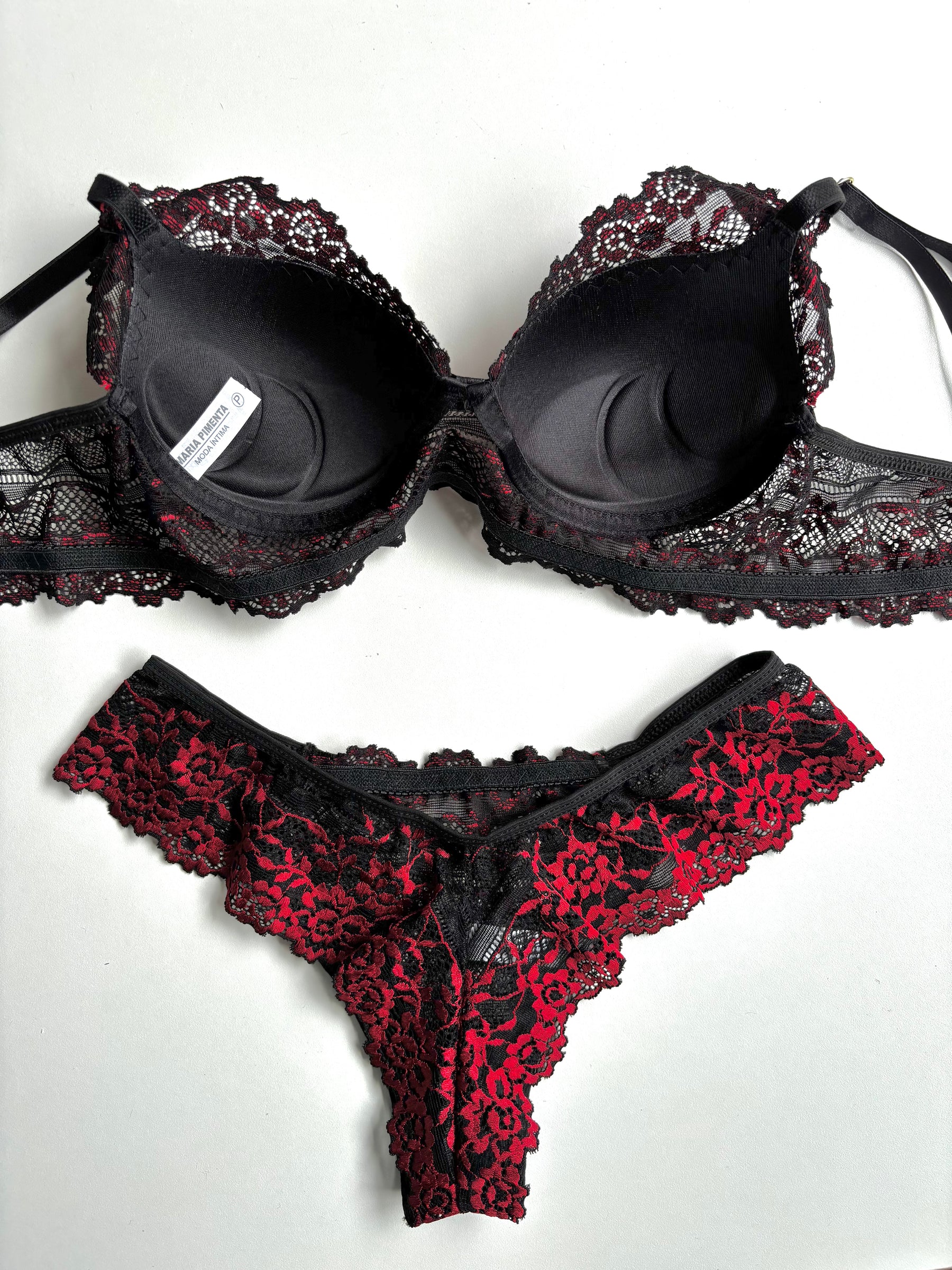 CONJUNTO RENDA BICOLOR PRETO/VERMELHO