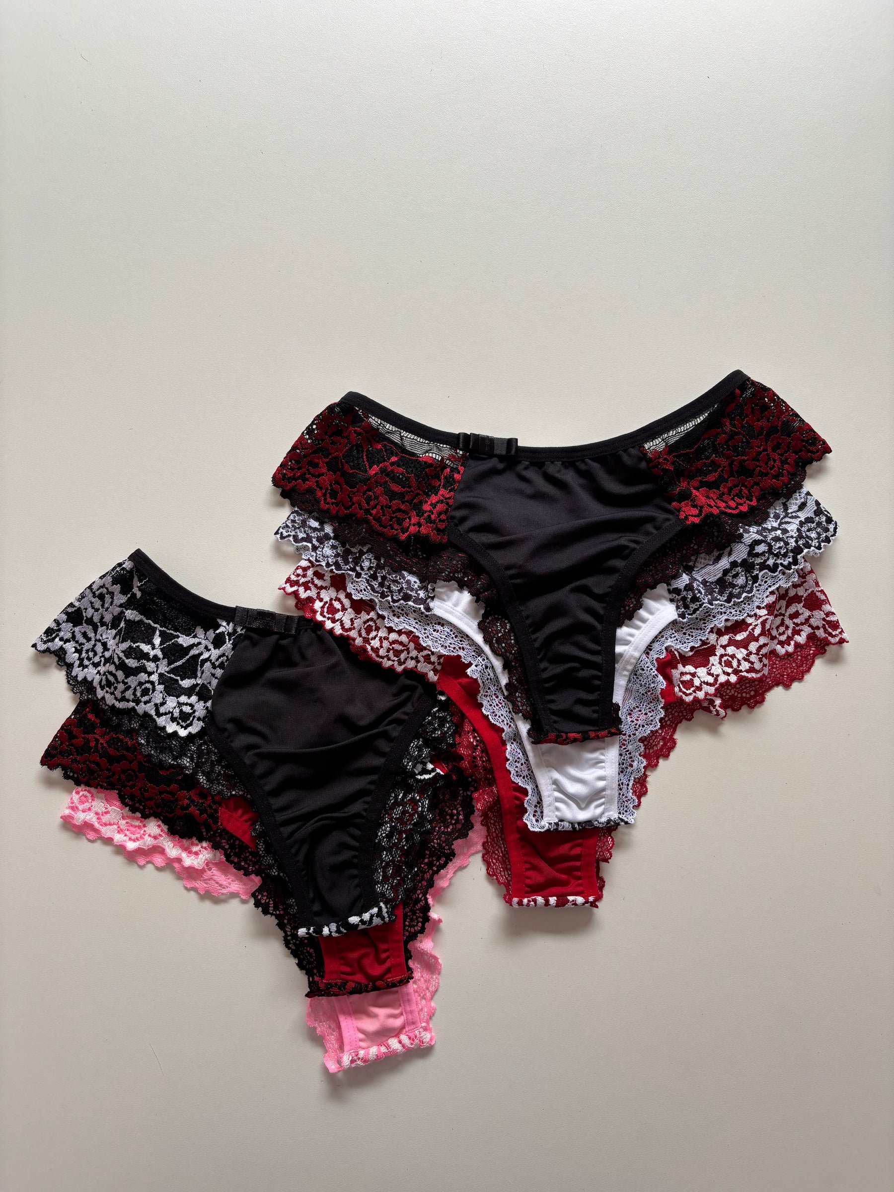 KIT COM 6 CALCINHAS RENDADAS