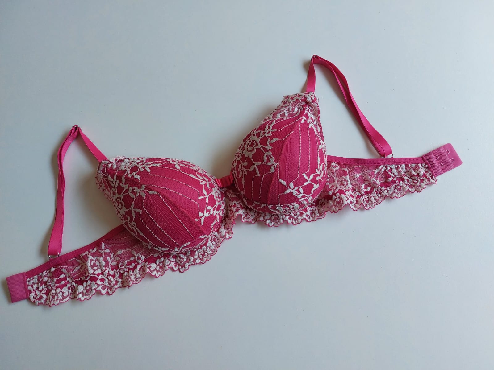 SUTIÃ PINK COM BRANCO