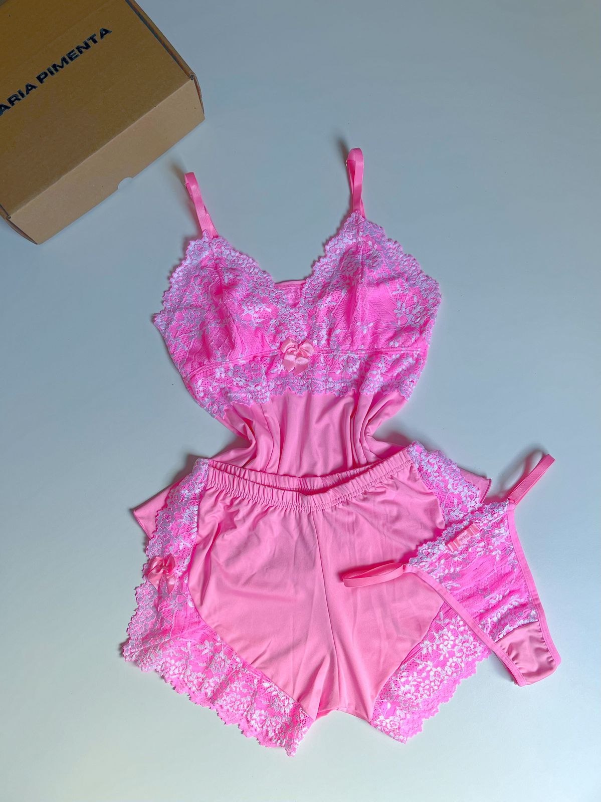 BABY DOLL COM CALCINHA FIO ROSA