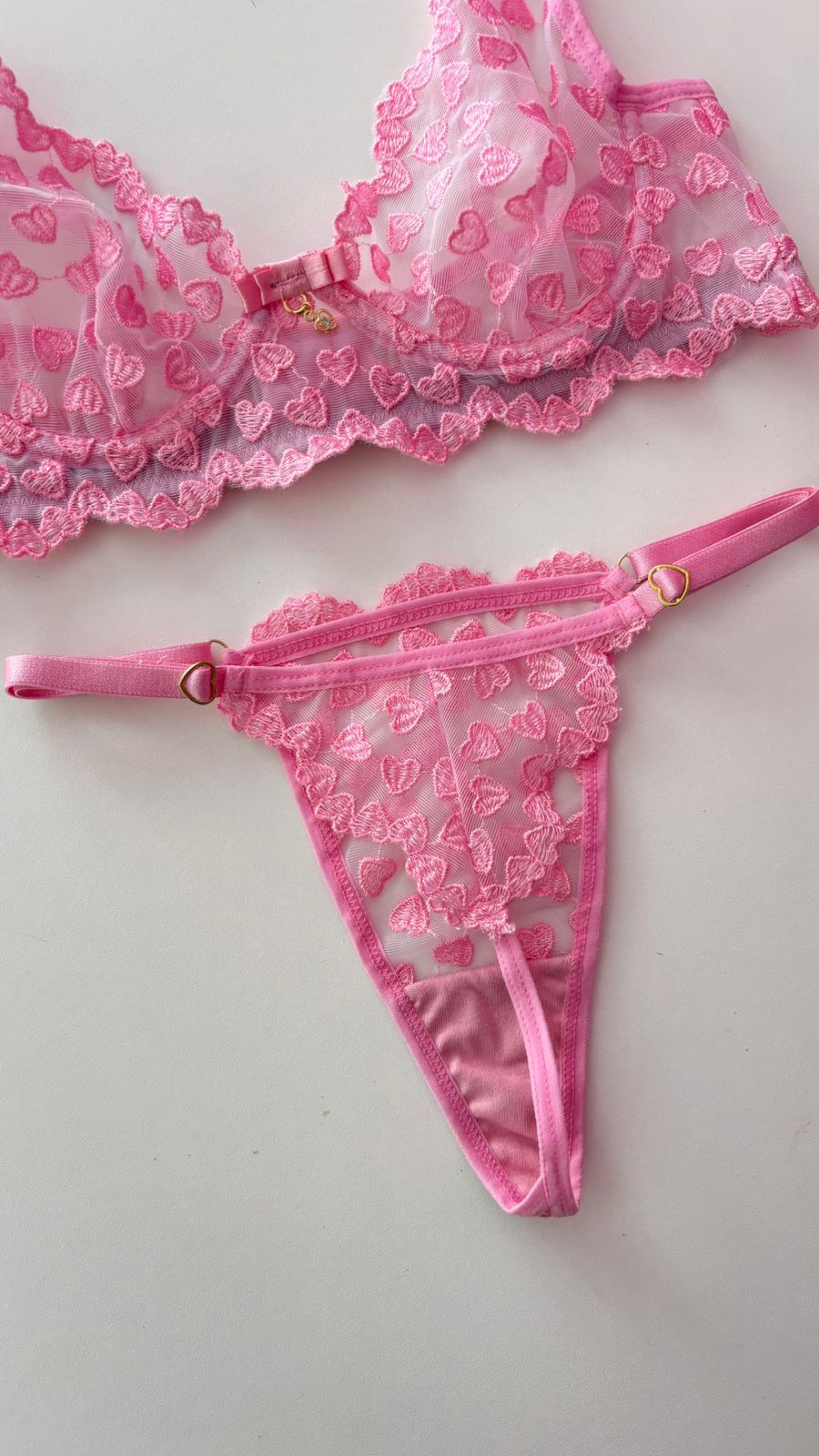 CONJUNTO LOVE CAMISOLA E LINGERIE ROSA
