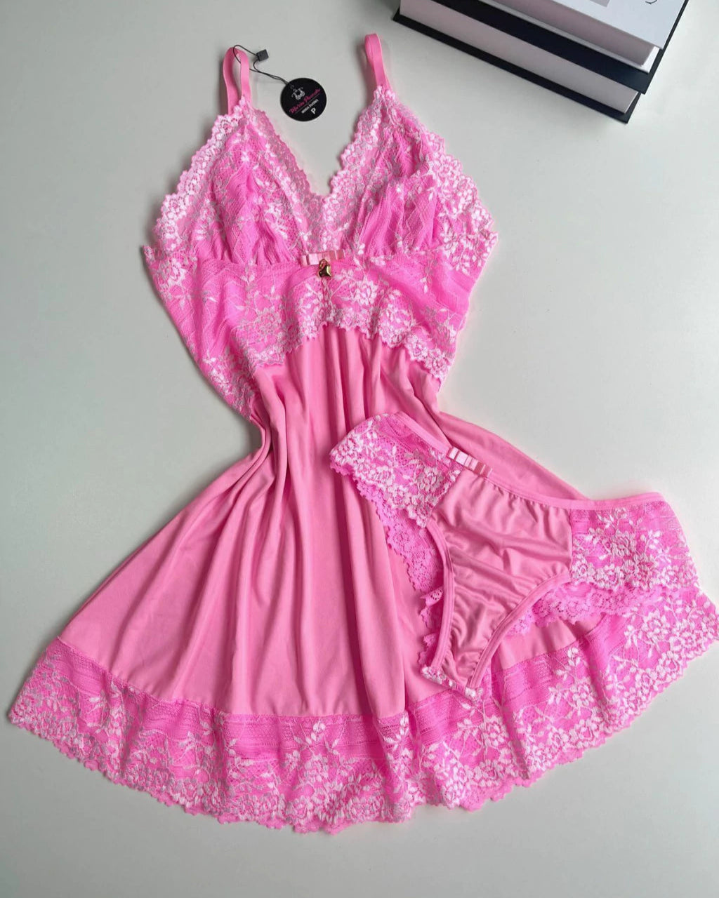 CONJUNTO LOVE CAMISOLA E LINGERIE ROSA