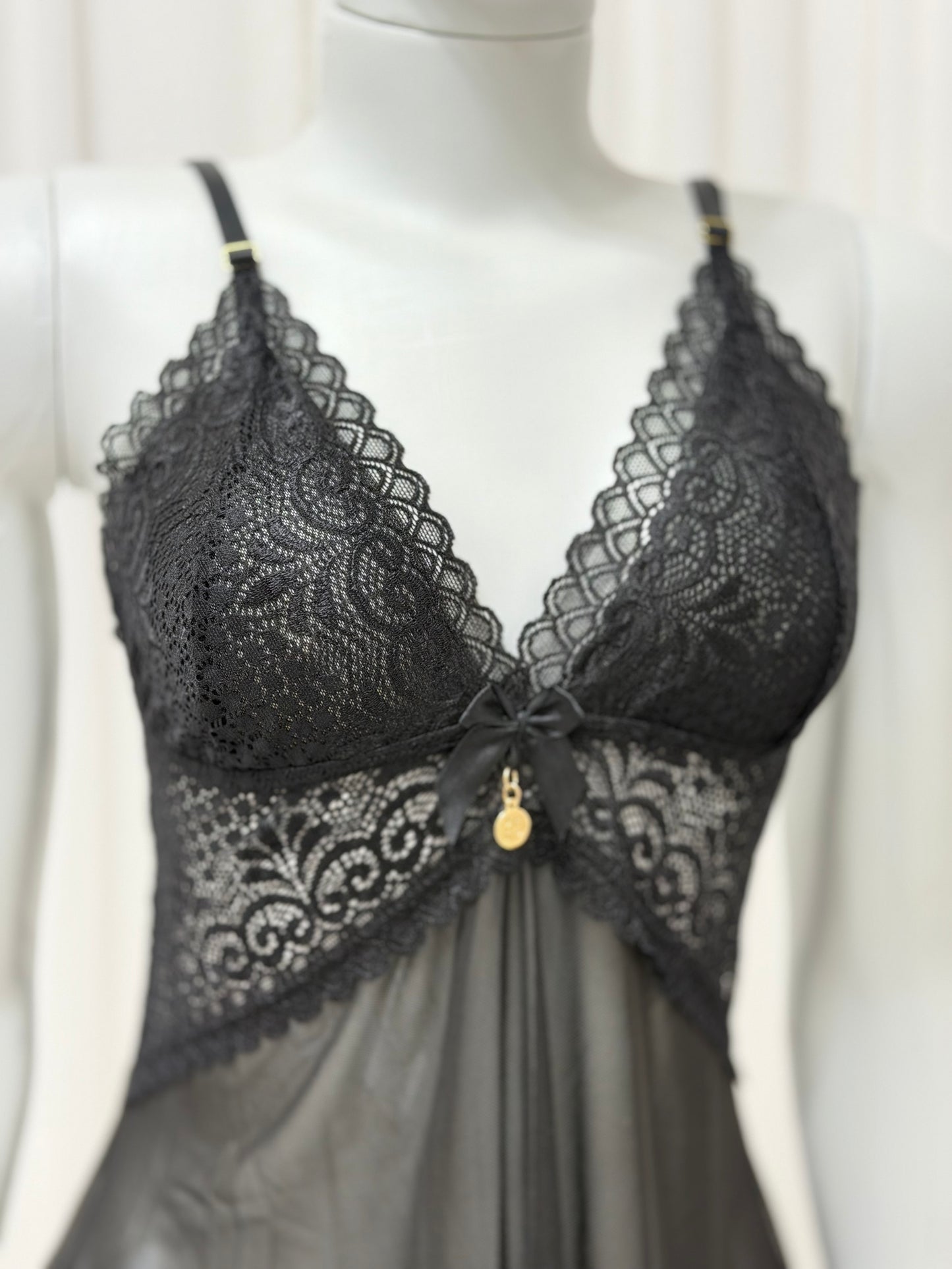 CAMISOLA EM TULE LOVERS PRETO
