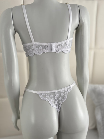 CONJUNTO EM TULE BRANCO