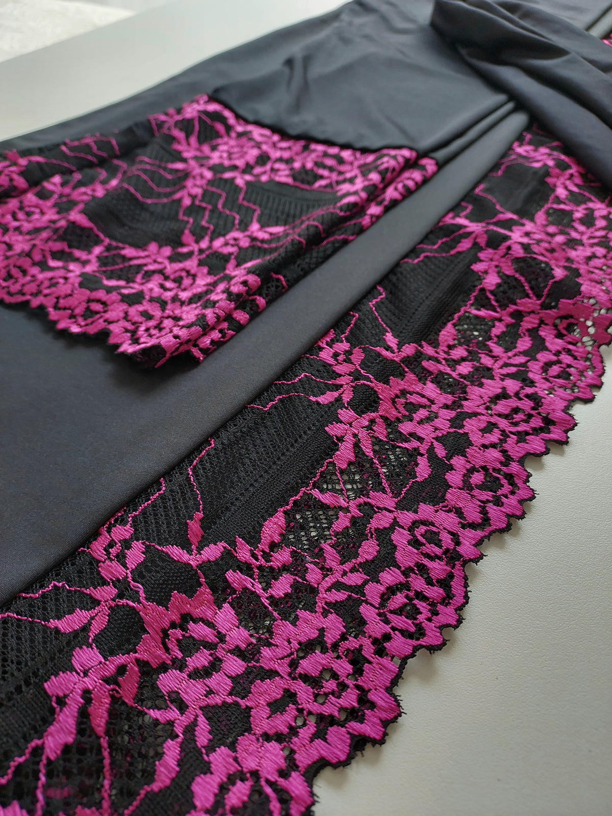 ROBE LUXO PRETO/PINK