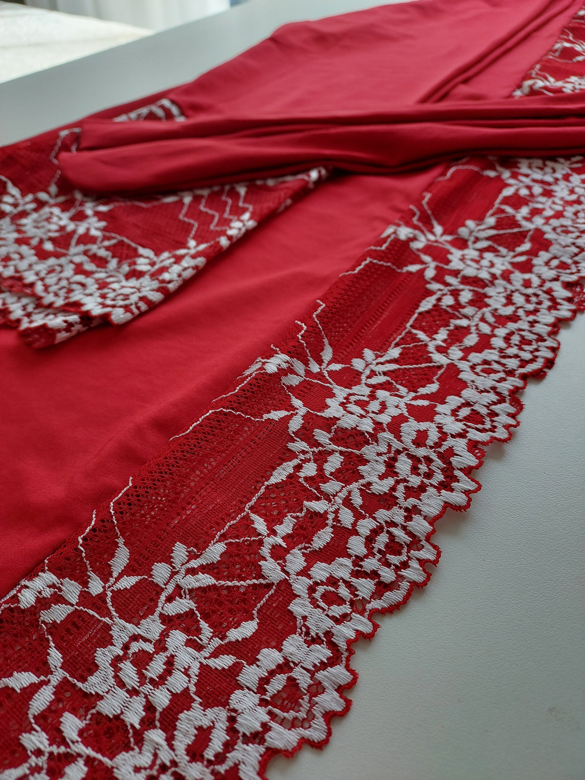 ROBE LUXO VERMELHO/BRANCO