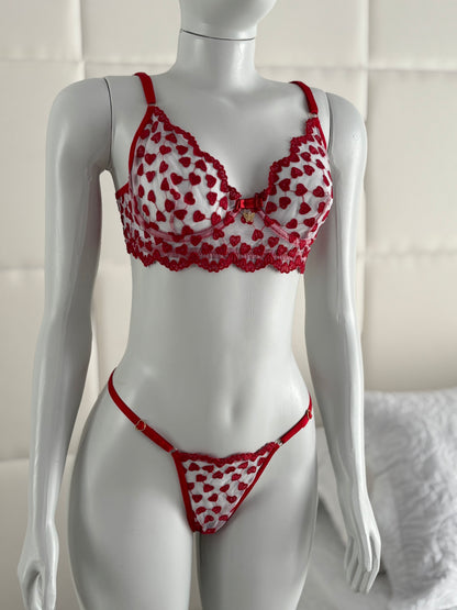 CONJUNTO EM TULE VERMELHO