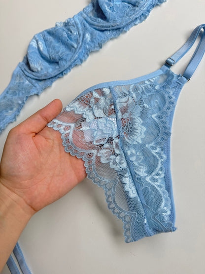 CONJUNTO JASMINE AZUL CLARO