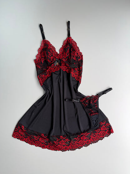 CAMISOLA PRETO/VERMELHO COM CALCINHA FIO