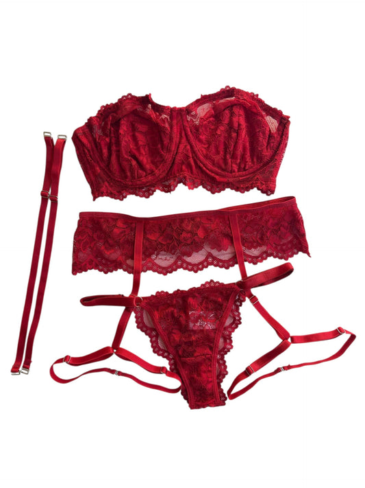 CONJUNTO JASMINE EM RENDA COM CINTA LIGA - VERMELHO