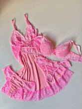 CAMISOLA LUXO E CONJUNTO DE LINGERIE ROSA/BRANCO