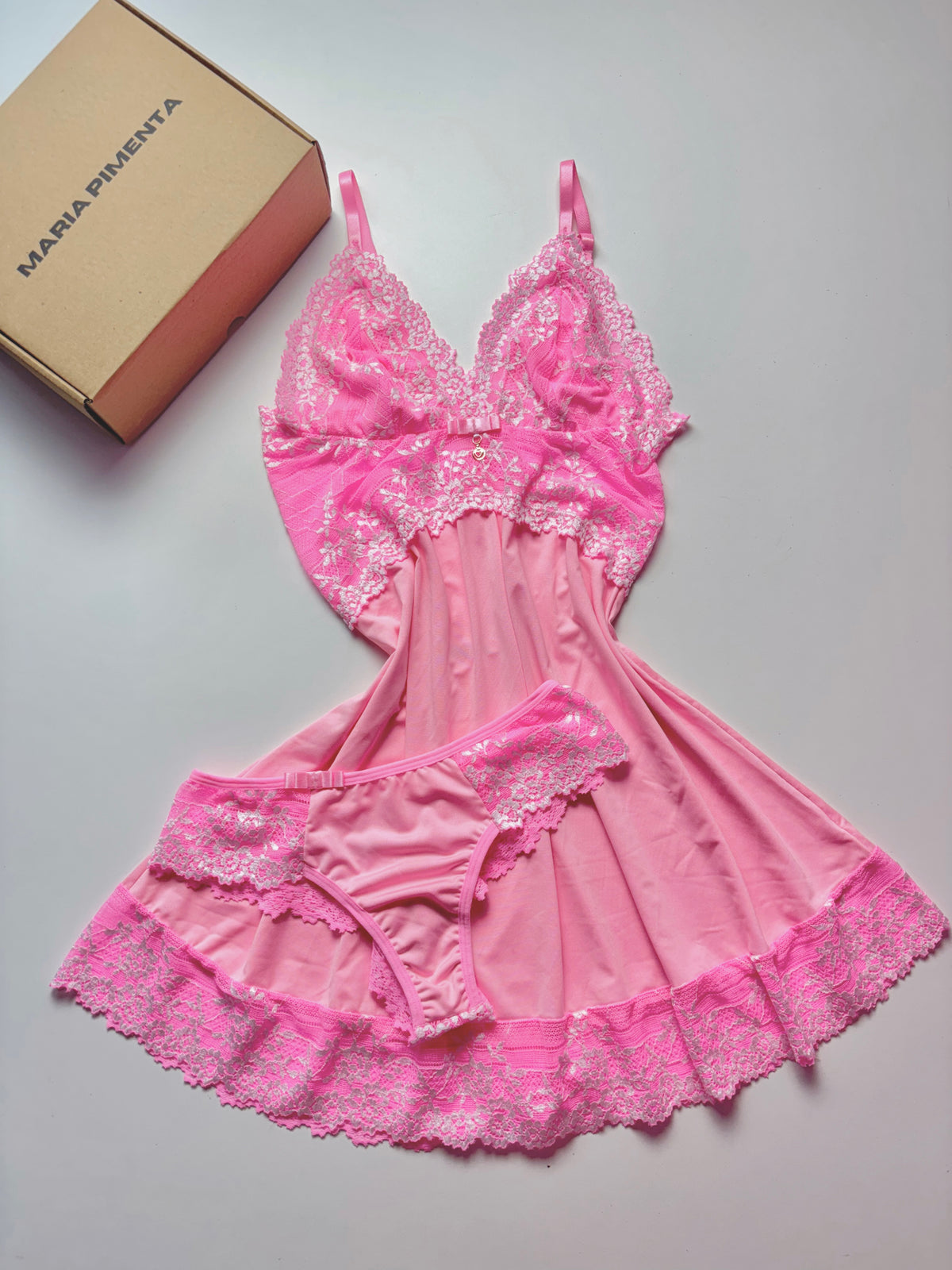 CAMISOLA ROSA E BRANCO