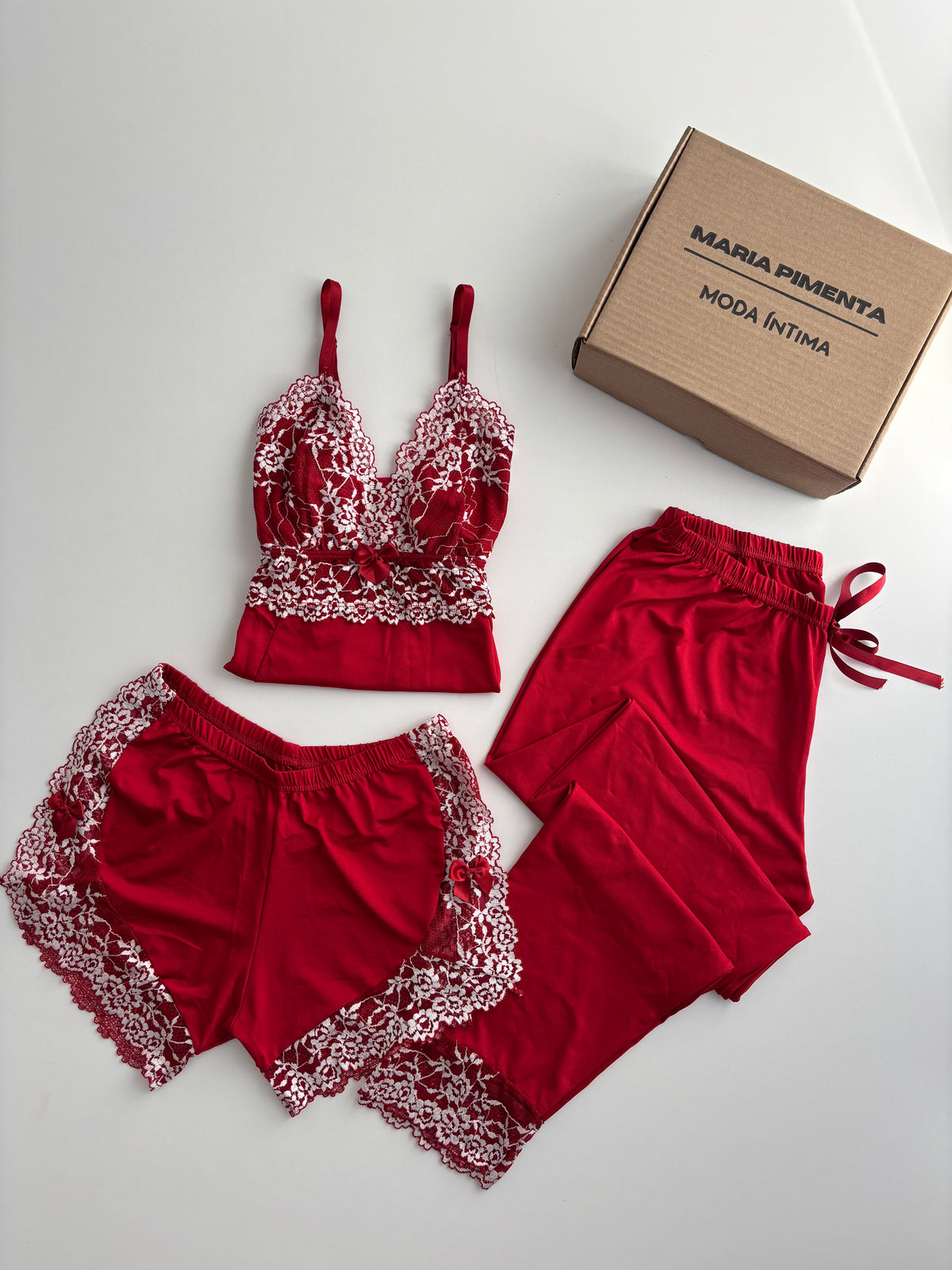 KIT PIJAMAS 3 PEÇAS VERMELHO/BRANCO
