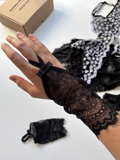 CAMISOLA CORAÇÕES EM TULE PRETO