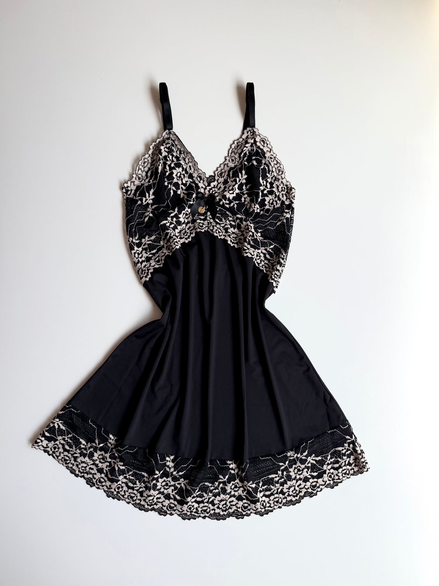 CAMISOLA PRETO/NUDE