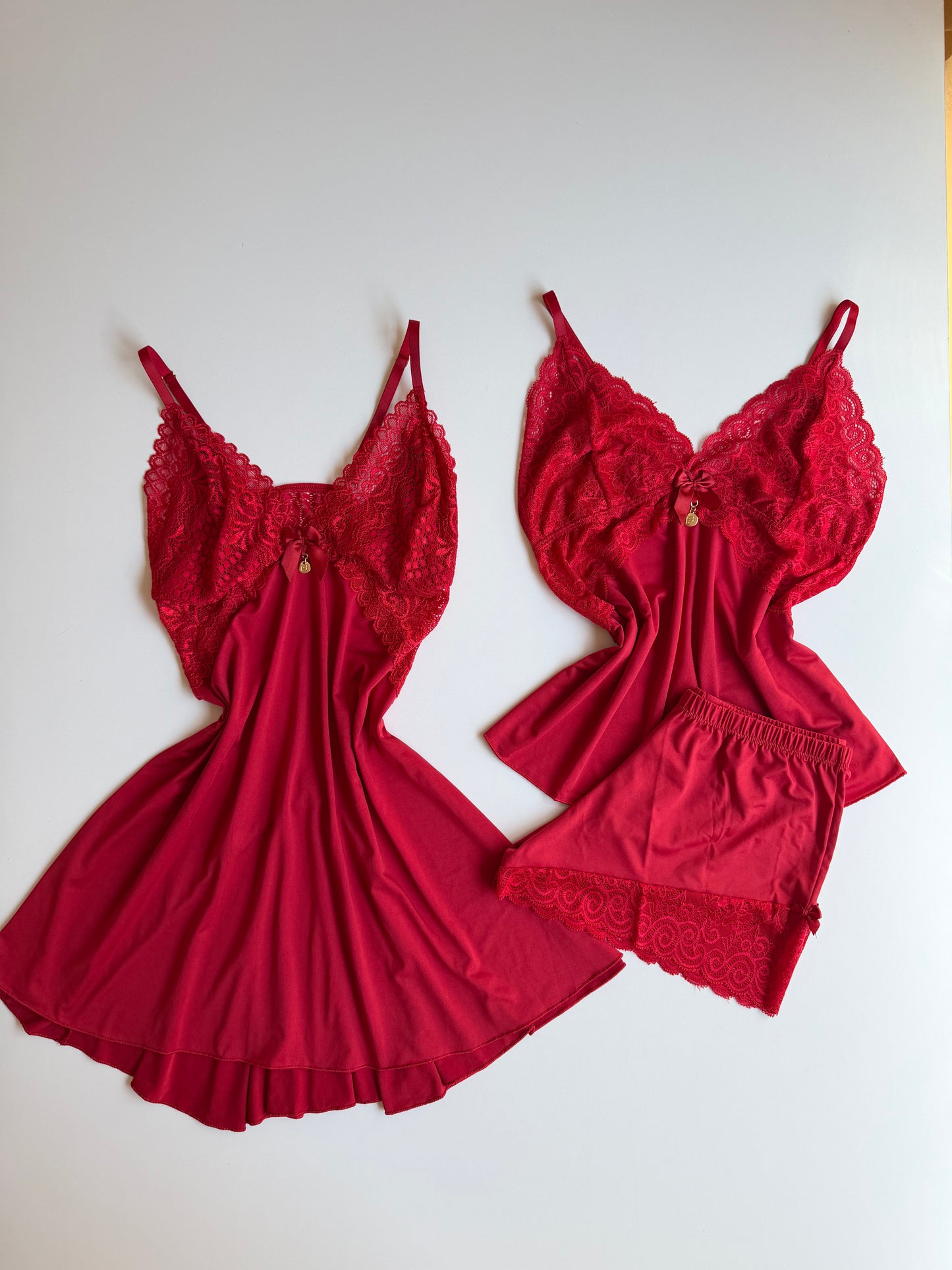 CONJUNTO ESPECIAL CAMISOLA E BABY DOLL VERMELHO