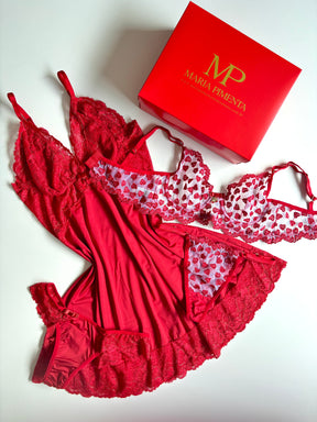 CAMISOLA E CONJUNTO DE LINGERIE EM TULE VERMELHO