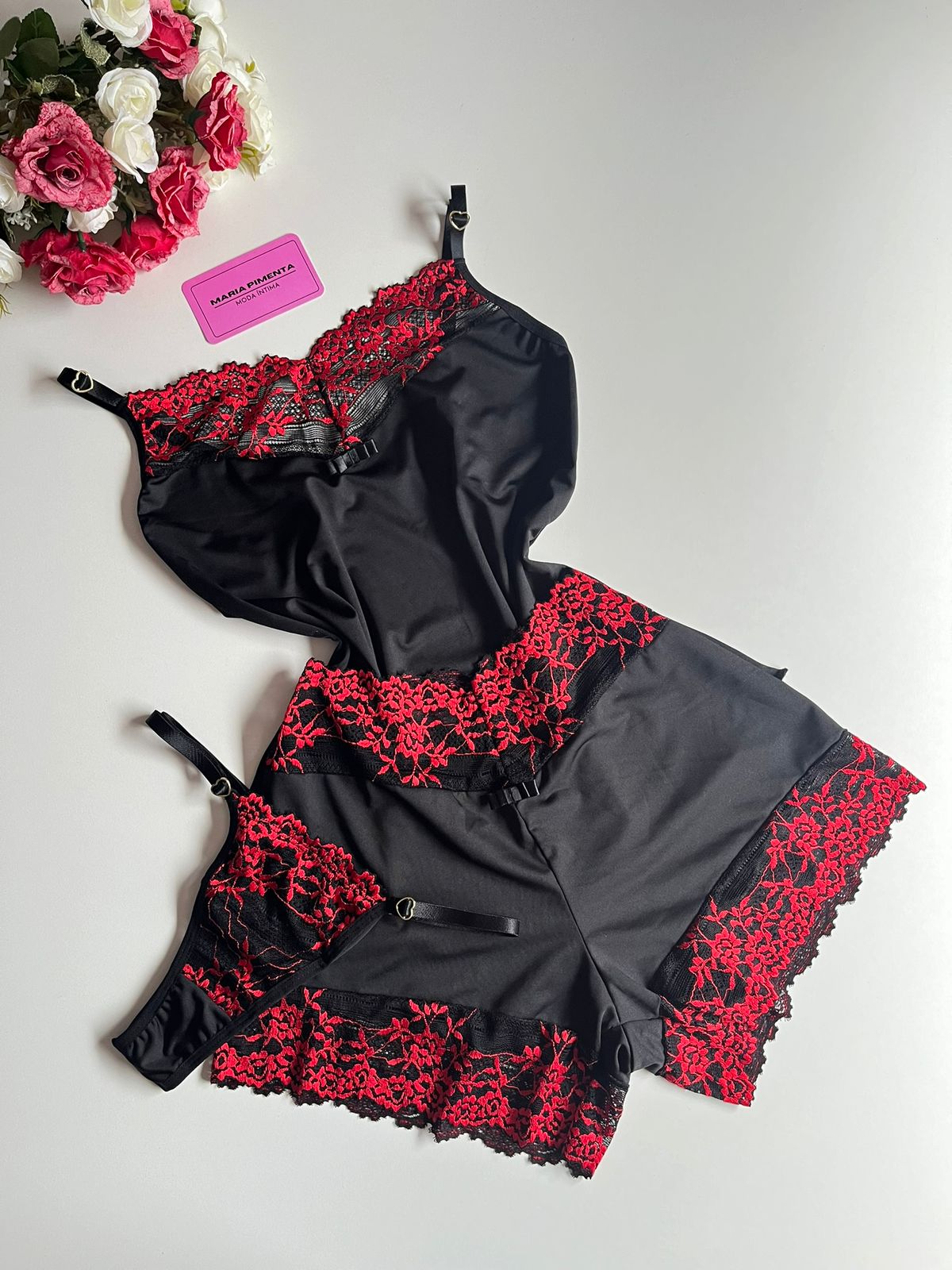 BABY DOLL CHARME COM CALCINHA FIO PRETO/VERMELHO