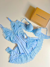 CAMISOLA LUXO E CONJUNTO DE LINGERIE AZUL