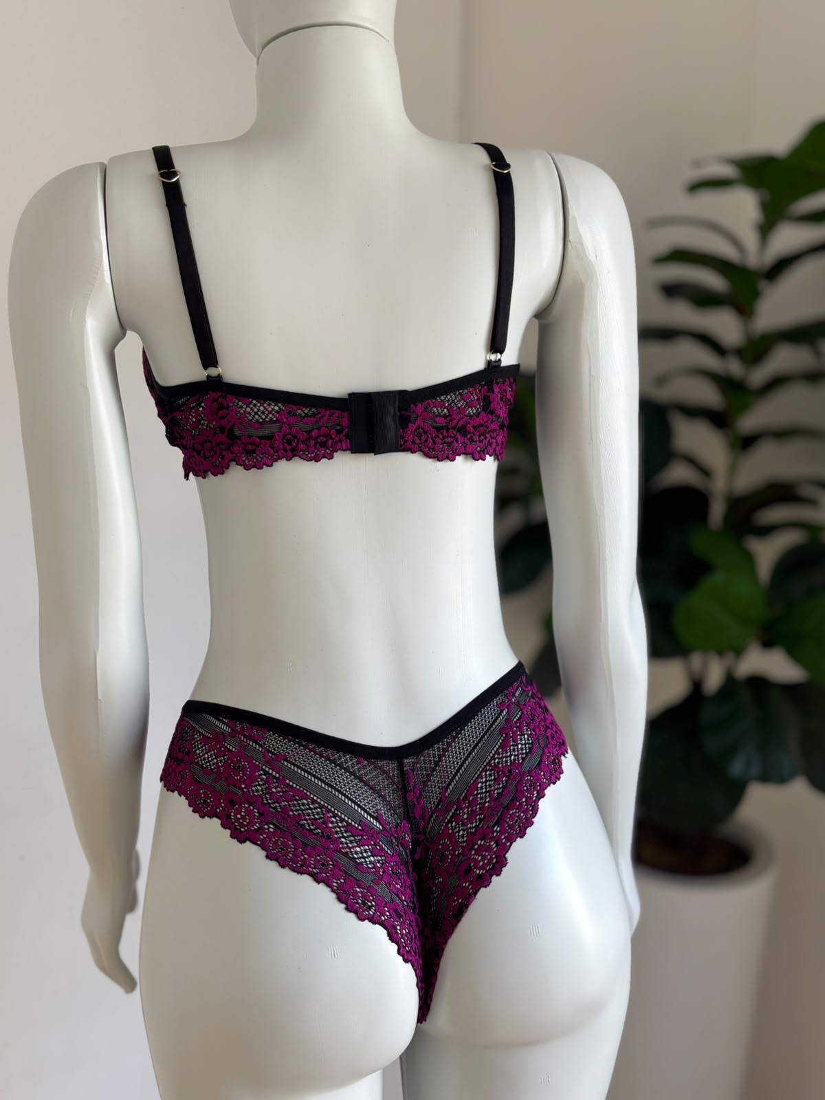 CONJUNTO RENDA BICOLOR PRETO/PINK