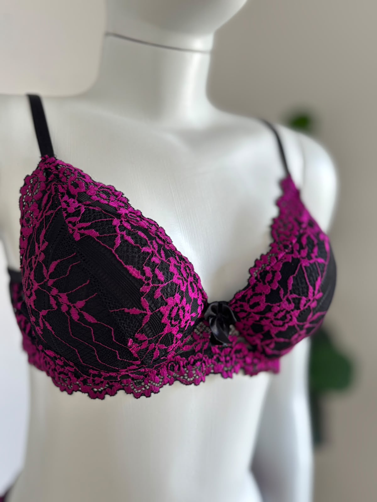 SUTIÃ PRETO E PINK