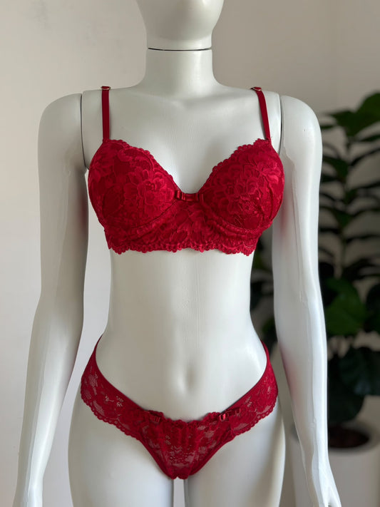 CONJUNTO DE LINGERIE VERMELHO