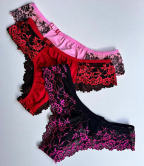 KIT COM 3 CALCINHAS RENDADAS